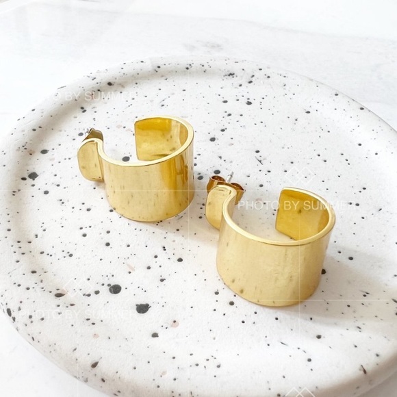 Madewell gold hoops - Picture 3 of 4